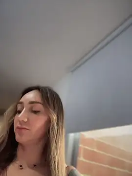 Ninabigtitied online show from 05.06.26