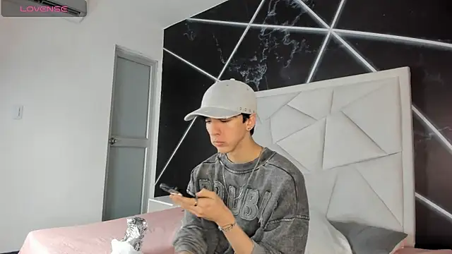Snapshot of AerumChae chatting on 05.19.26 AerumChae online show from 05.19.26