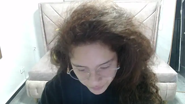 Velvet Moon V online show from 11.11.25