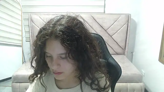 Velvet Moon V online show from 02.17.26