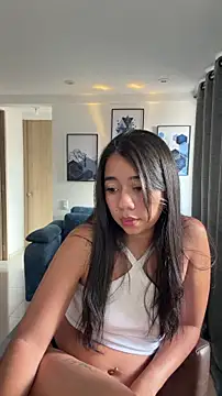 Snapshot of Lily_June chatting on 04.18.26 Lily June online show from 04.18.26