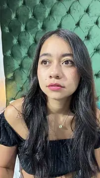 Snapshot of Lily_June chatting on 05.24.26 Lily June online show from 05.24.26