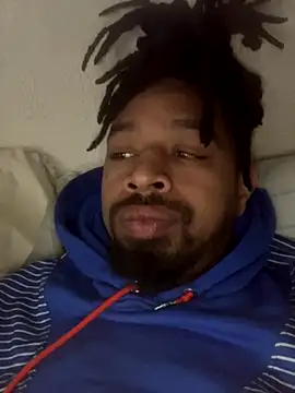 Snapshot of PittsburghKing chatting on 11.25.25 PittsburghKing online show from 11.25.25