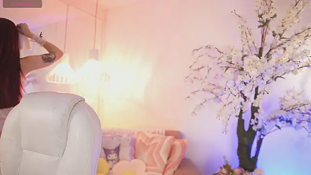 JadeSummerr online show from 11.20.25