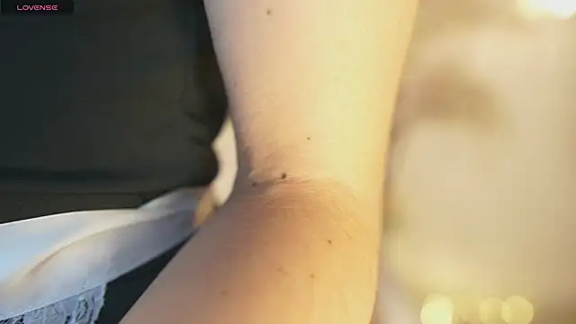 JadeSummerr online show from 11.25.25