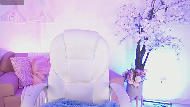 JadeSummerr online show from 12.20.25