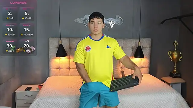 Horny nick18 online show from 09.30.25