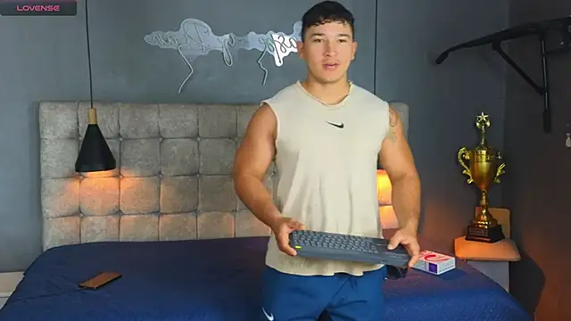 Horny nick18 online show from 01.07.26