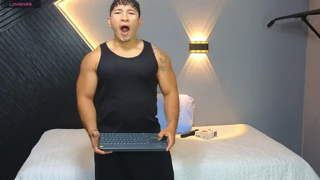 Horny nick18 online show from 02.24.26