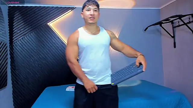 Horny nick18 online show from 03.24.26