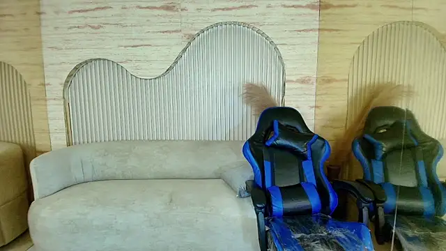 valentina r  online show from 10.24.25