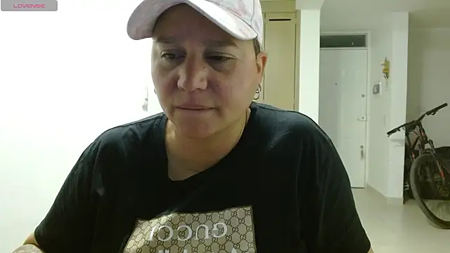 Snapshot of haashkyo chatting on 05.14.26 haashkyo online show from 05.14.26