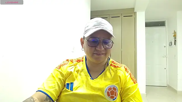 Snapshot of haashkyo chatting on 06.18.26 haashkyo online show from 06.18.26