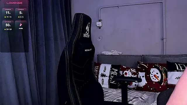 cutemilana sexwife online show from 02.11.26