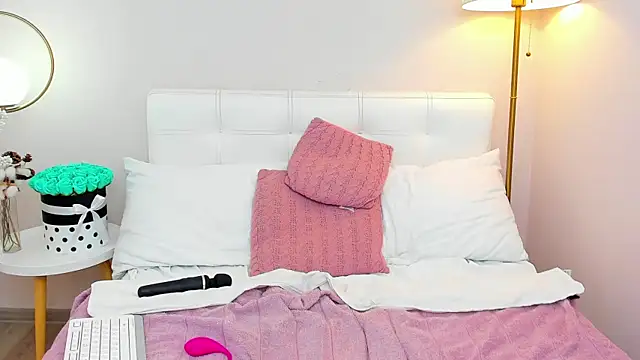 AndreaButt online show from 03.02.26