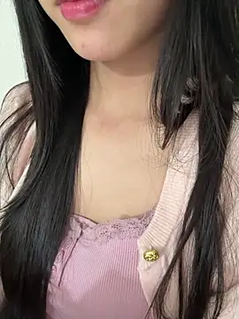 Snapshot of Desi_sara chatting on 02.05.26 Desi sara online show from 02.05.26