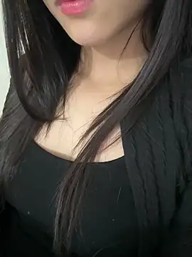 Snapshot of Desi_sara chatting on 02.27.26 Desi sara online show from 02.27.26