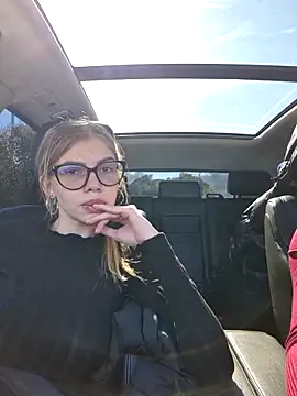 Snapshot of Couplexxx10@xh chatting on 10.19.25 Couplexxx10xh online show from 10.19.25