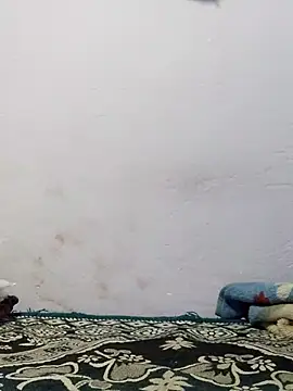 poojam93 online show from 10.17.25