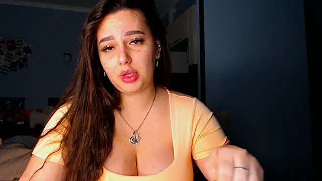 Snapshot of NikiWhite chatting on 09.28.25 NikiWhite online show from 09.28.25