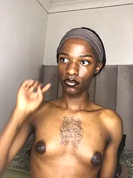 Trans fairy online show from 10.12.25