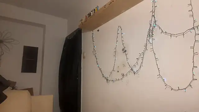 Snapshot of emilydee666 chatting on 12.20.25 emilydee666 online show from 12.20.25