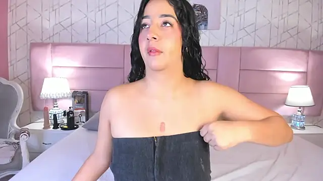 BellaSwwan online show from 11.27.25