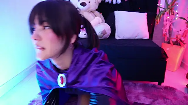 Aitana Jhons online show from 10.31.25