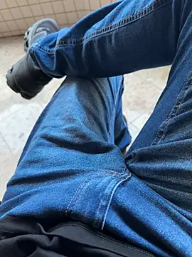 XUCRUTES42 online show from 02.03.26