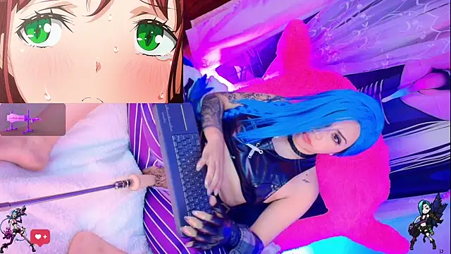 Snapshot of mitsuki-- chatting on 09.12.25 mitsuki-- online show from 09.12.25