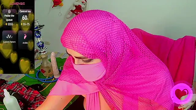 SultanaLayla online show from 04.13.26