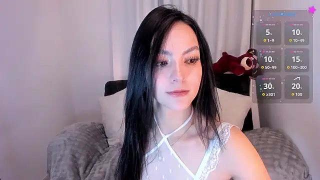 sarah saenz  online show from 05.20.26