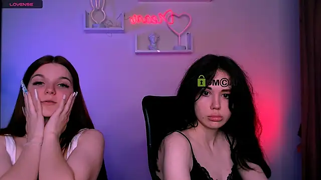 riley sanders online show from 07.08.26