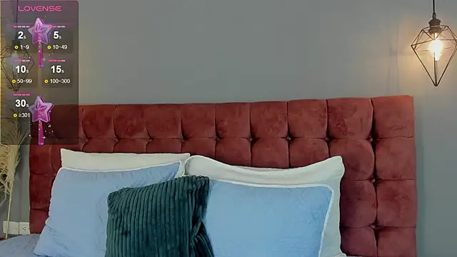 Snapshot of victoria_decapri chatting on 04.22.26 victoria decapri online show from 04.22.26