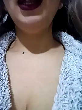 LINA-DALOUA online show from 01.06.26