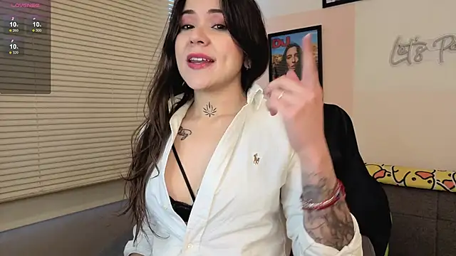 SujannaVarma  online show from 11.22.25