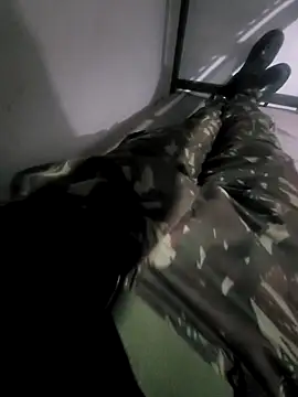 Snapshot of Braz96 chatting on 11.10.25 Braz96 online show from 11.10.25