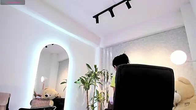 lily cash1 online show from 02.13.26