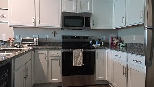 bambifarrina online show from 10.18.25