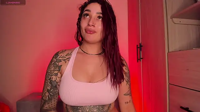 scarlett Collinss online show from 03.05.26