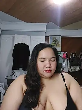 Snapshot of LianaCruzado chatting on 06.23.26 LianaCruzado online show from 06.23.26