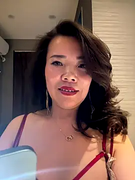 anna yngs online show from 11.24.25