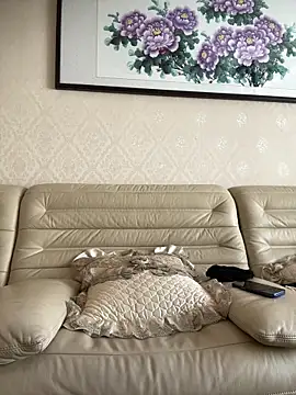 anna yngs online show from 04.09.26