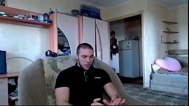 Snapshot of Jordan1Dior chatting on 07.11.26 Jordan1Dior online show from 07.11.26