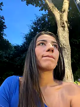 -juicy  online show from 11.14.25