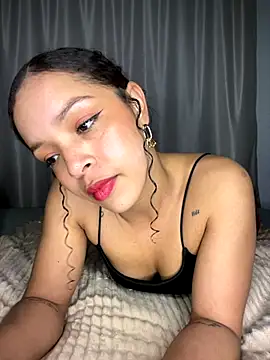 Yasmin777  online show from 09.21.25