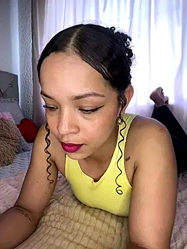 Yasmin777  online show from 10.30.25