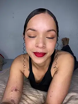 Yasmin777  online show from 12.14.25