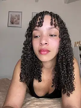 Yasmin777  online show from 04.06.26