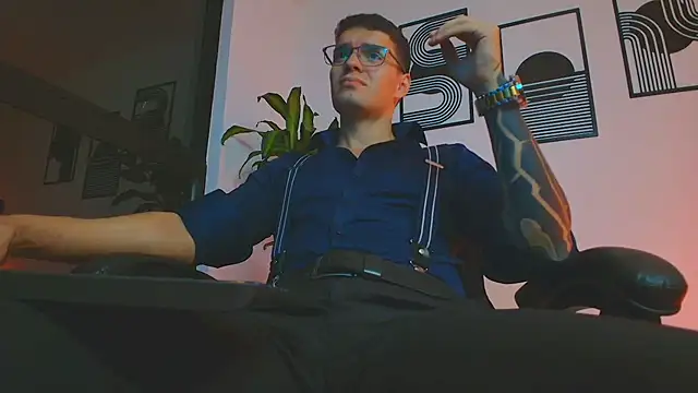 Snapshot of ALPHA_DOMINUS_ chatting on 06.15.26 ALPHA DOMINUS online show from 06.15.26
